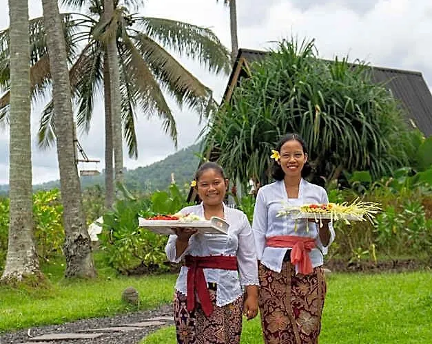 Desa Otel Balian